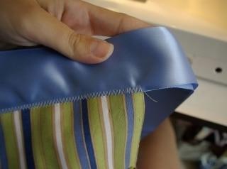 How to Apply Satin Blanket Binding