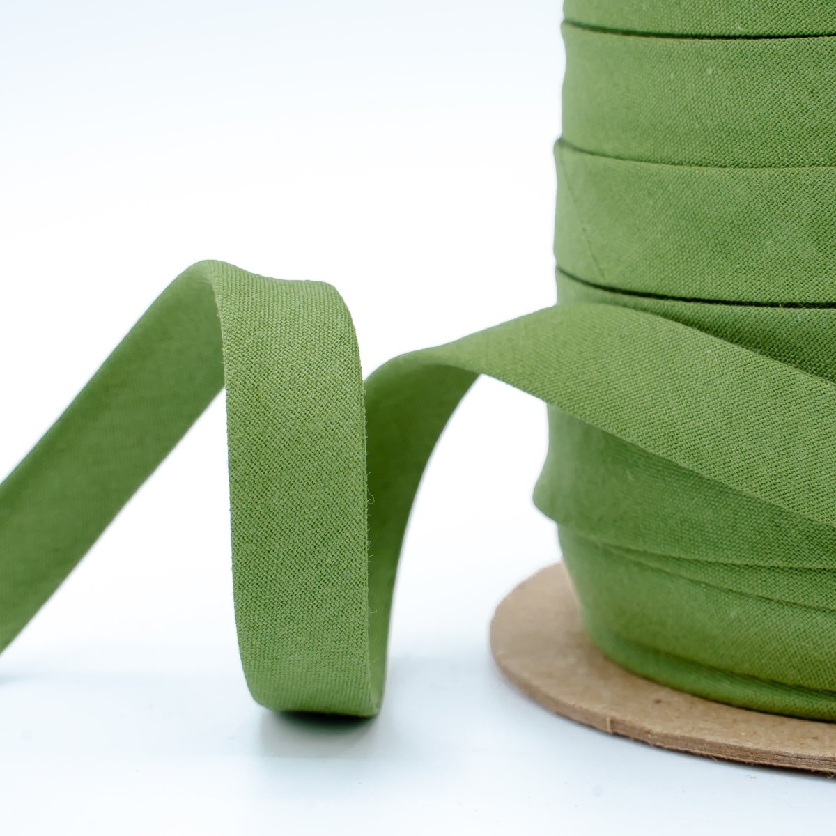 1/2 Inch Fern Green Premium Double Fold Bias Tape - 5 Yard Continuous Length (5 Pack)